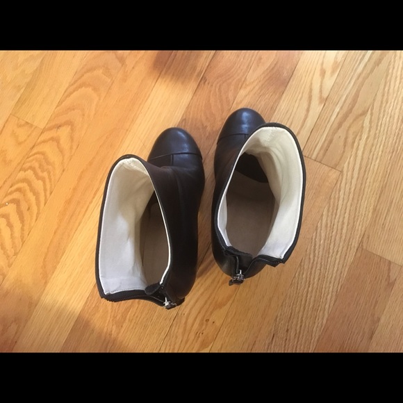 Black short boots - Picture 5 of 6